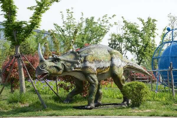 Dinosaur Exhibition in Amusement Park