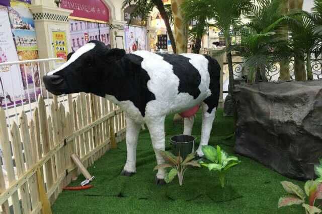 Animatronic Animal-Dairy Cow Indoor Children Park