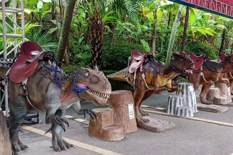 Animatronic Dinosaur Ride